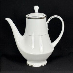 rare find beautiful coffee pot. Noritake Legendary Renwick Platinum 4320